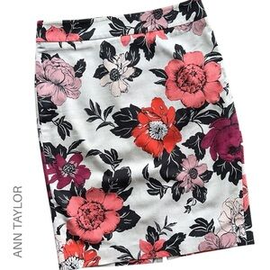 ANN TAYLOR | NWOT SUN DRENCHED FLORAL PENCIL SKIRT COTTON LINED | SIZE: 8